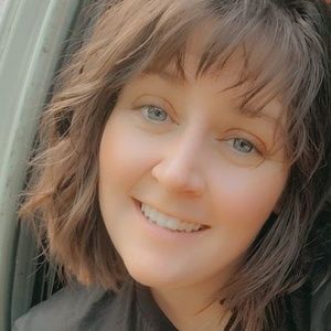 Meet your Posher, Celeste